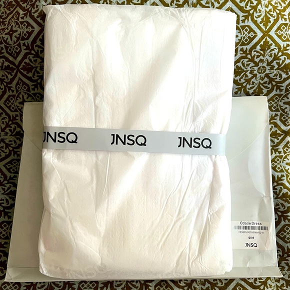 JNSQ Odalie Dress(100% Cotton) - Picture 9 of 10